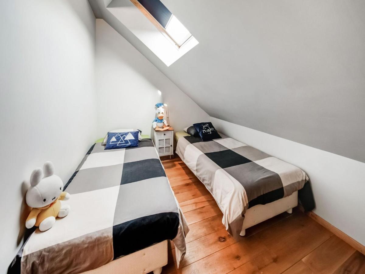 Tranquil Holiday Home In Mont With Bubble Bath ภายนอก รูปภาพ